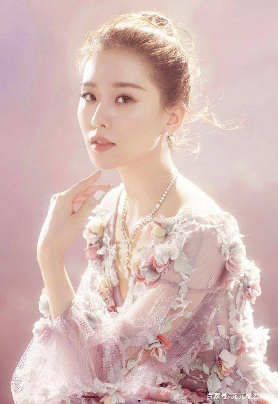 近期娱乐圈真实爆料女星,某女星真实事件引发热议