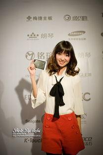 美女爆料达人视频在线观看,美女爆料视频在线观看，精彩瞬间不容错过