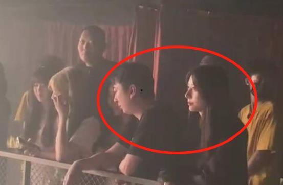 吃瓜网红大八卦图片,幕后真相曝光! 第3张 吃瓜网红大八卦图片,幕后真相曝光! 第3张