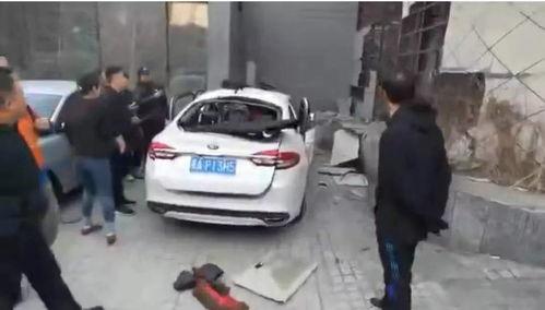 停车场最新爆料视频播放,停车场惊现神秘事件，视频揭秘惊人真相！  第3张