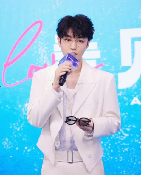 王勉爆料双胞胎视频,萌态可掬引网友热议  第3张