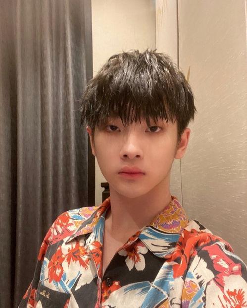 博主爆料周震南视频大全,揭秘偶像魅力瞬间 第3张 博主爆料周震南视频大全,揭秘偶像魅力瞬间 第3张