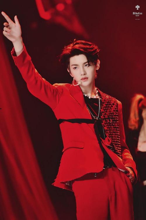 黄明昊爆料队友视频大全,视频大全曝光独家瞬间 第2张 黄明昊爆料队友视频大全,视频大全曝光独家瞬间 第2张