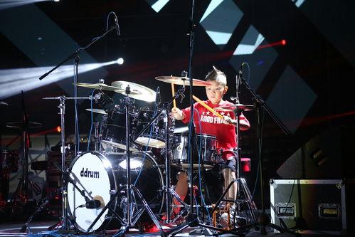 乐队架子鼓手爆料视频,独家爆料背后的音乐故事