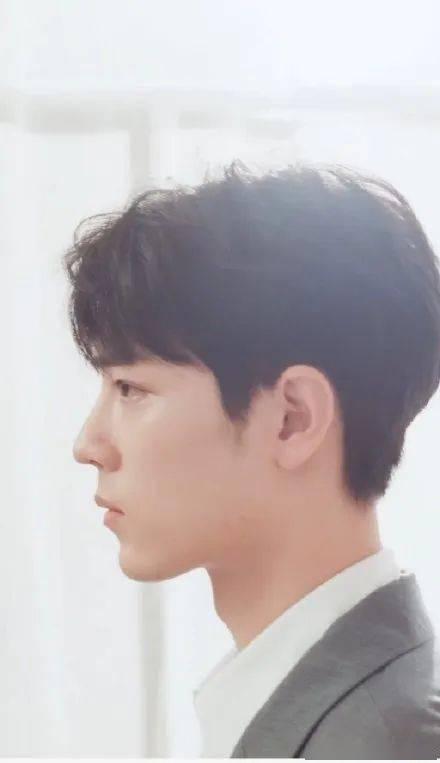 圈内小料爆料肖战杨紫的视频,幕后花絮曝光引网友热议