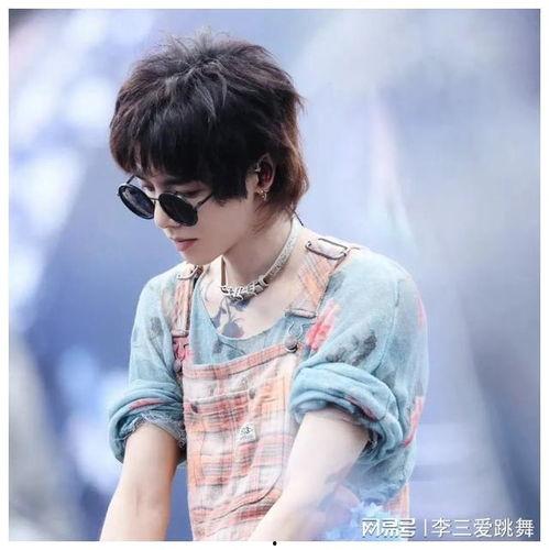 娱乐圈小八卦大爆料,揭秘明星背后的惊人真相！  第2张